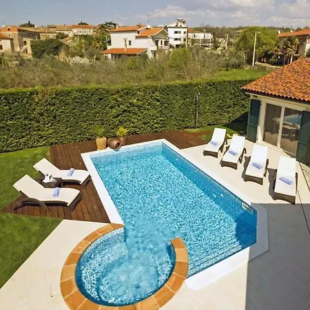 Hotel Domenica Porec Comfortable Kastelir